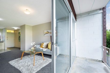 Photo of property in 2/26 Kohekohe Street, New Lynn, Auckland, 0600