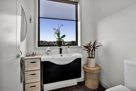 Photo of property in 16a Links Drive, Waiwhakaiho, New Plymouth, 4312