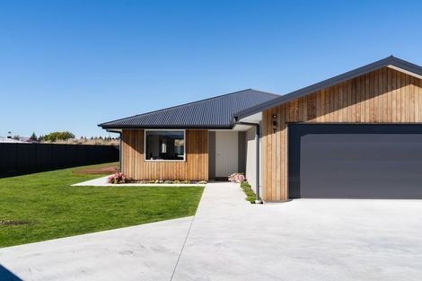 Photo of property in 7 Aoraki Crescent, Twizel, 7901