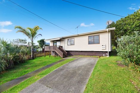 Photo of property in 2/33 Lavelle Road, Henderson, Auckland, 0612