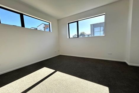 Photo of property in 4 Raupeti Lane, Henderson, Auckland, 0612