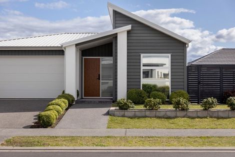 Photo of property in 24 Knightia Drive, Papamoa Beach, Papamoa, 3118