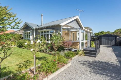 Photo of property in 35 North Parade, Richmond, Christchurch, 8013