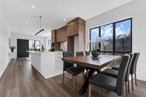 Photo of property in 1 Greenbrier Street, Westgate, 0814