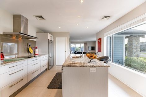 Photo of property in 22 Shearwater Drive, Woolston, Christchurch, 8023