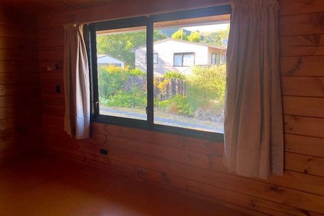 Photo of property in 11 Angela Place, Kinloch, Taupo, 3377