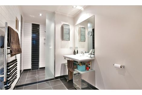 Photo of property in 2/126 Whangaparaoa Road, Red Beach, 0932