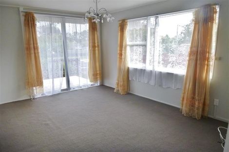 Photo of property in 52 Friedlanders Road, Manurewa, Auckland, 2102