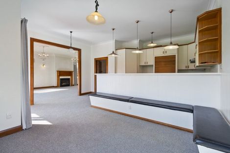 Photo of property in 41 Manapouri Crescent, Hokowhitu, Palmerston North, 4410