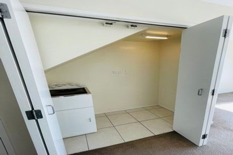 Photo of property in 5/17 Waihi Way, East Tamaki, Auckland, 2013