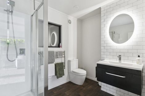 Photo of property in 8 Countess Close, Maupuia, Wellington, 6022