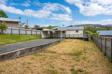 Photo of property in 134 Brockville Road, Brockville, Dunedin, 9011