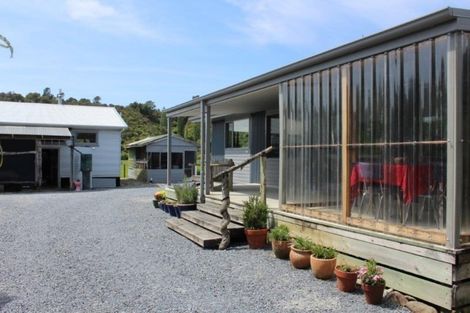 Photo of property in 727 Collingwood-bainham Main Road, Rockville, Collingwood, 7073