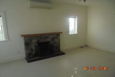 Photo of property in 14 Saint Albans Grove, Woburn, Lower Hutt, 5010