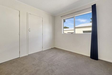 Photo of property in 25 West Harbour Drive, West Harbour, Auckland, 0618