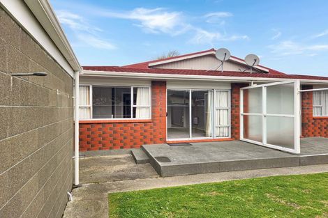 Photo of property in 2 Ferretti Grove, Avalon, Lower Hutt, 5011