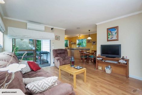 Photo of property in 1/43 Sabulite Road, Kelston, Auckland, 0602