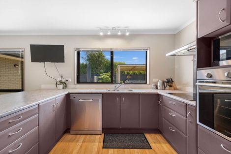 Photo of property in 26 Ohope Place, Papamoa Beach, Papamoa, 3118