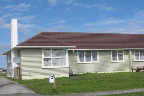 Photo of property in 66 Matipo Street, Castlecliff, Whanganui, 4501