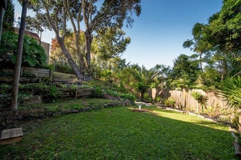 Photo of property in 59 Hanlon Crescent, Narrow Neck, Auckland, 0624