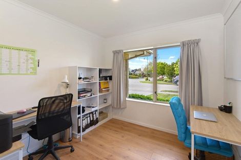 Photo of property in 22 Reka Street, Parklands, Christchurch, 8083