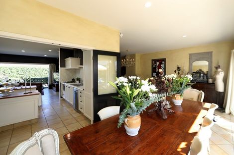 Photo of property in 42 Pukekura Place, Taradale, Napier, 4112