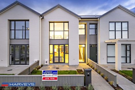 Photo of property in 6 Rere Close, Takanini, 2112