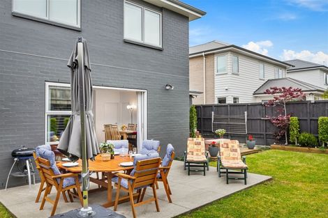 Photo of property in 22 Samuel Cassidy Avenue, Swanson, Auckland, 0614