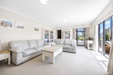Photo of property in 3a Rimu Road, Mangere Bridge, Auckland, 2022