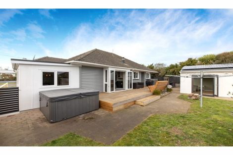 Photo of property in 120 Pine Avenue, South New Brighton, Christchurch, 8062