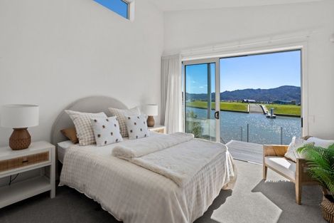 Photo of property in 16 Vanita Drive, Whitianga, 3510