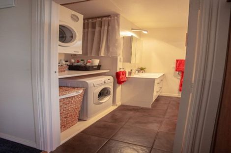 Photo of property in 6 Battiscombe Terrace, Waitara, 4320