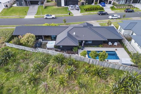 Photo of property in 38 Pakanga Grove, Pyes Pa, Tauranga, 3112