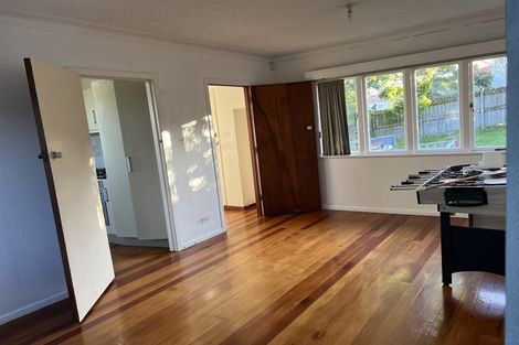 Photo of property in 2/5 Forrest Road, Milford, Auckland, 0620