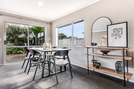 Photo of property in 8 Rosewood Court, Huntington, Hamilton, 3210