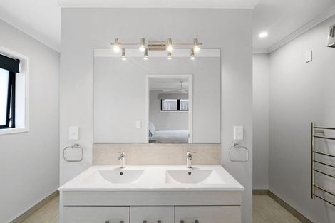 Photo of property in 39a Norfolk Drive, Cambridge, 3434