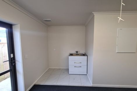 Photo of property in 28 Manor Park Road, Manor Park, Lower Hutt, 5019