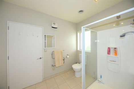 Photo of property in 21 Streamside Court, Woolston, Christchurch, 8062