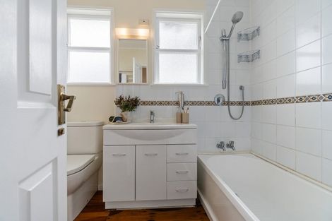 Photo of property in 47 Philomel Crescent, Bayswater, Auckland, 0622