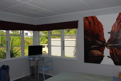 Photo of property in 11 Warwick Street, Wilton, Wellington, 6012