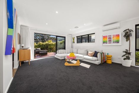 Photo of property in 10 Pateke Drive, Kenepuru, Porirua, 5022