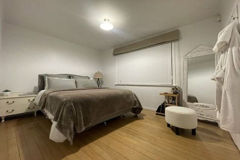 Photo of property in 47 Farquhar Road, Glendene, Auckland, 0602