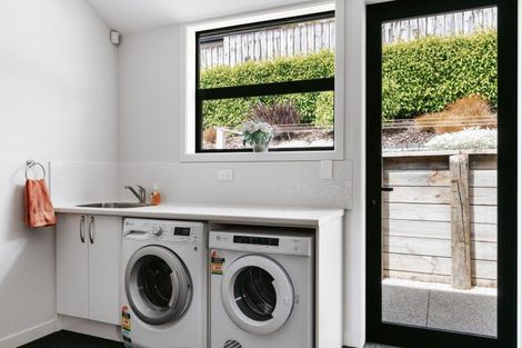 Photo of property in 15 Dayna Avenue, Ohauiti, Tauranga, 3112