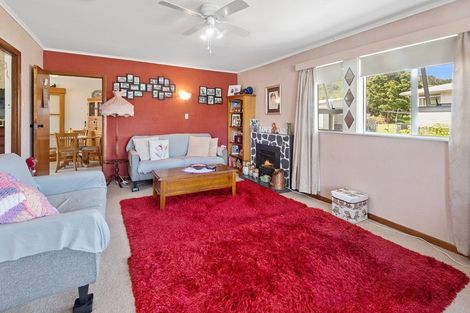 Photo of property in 67 George Street, Hikurangi, 0114