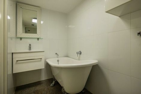 Photo of property in 2/44 Esplanade Road, Mount Eden, Auckland, 1024