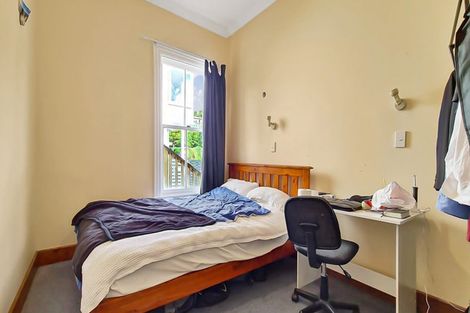Photo of property in 123a Glenmore Street, Kelburn, Wellington, 6012