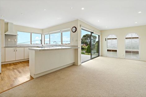 Photo of property in 18 Folkestone Street, Murrays Bay, Auckland, 0630