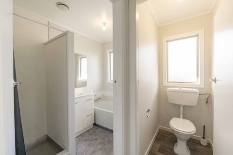 Photo of property in 21 Oakfield Crescent, Pukete, Hamilton, 3200