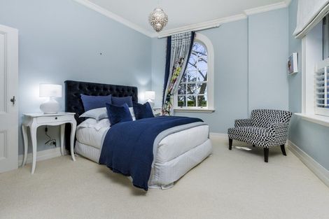 Photo of property in 33 Cheltenham Road, Devonport, Auckland, 0624