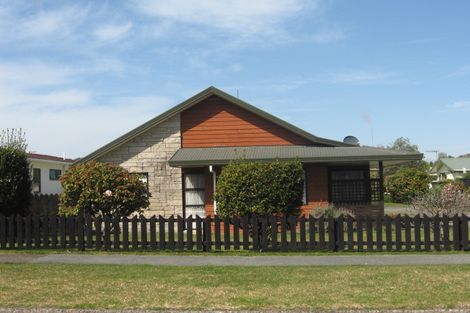 Photo of property in 10a Robertson Street, Glenholme, Rotorua, 3010